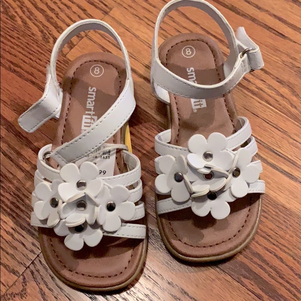Strappy white sandals, size 8
